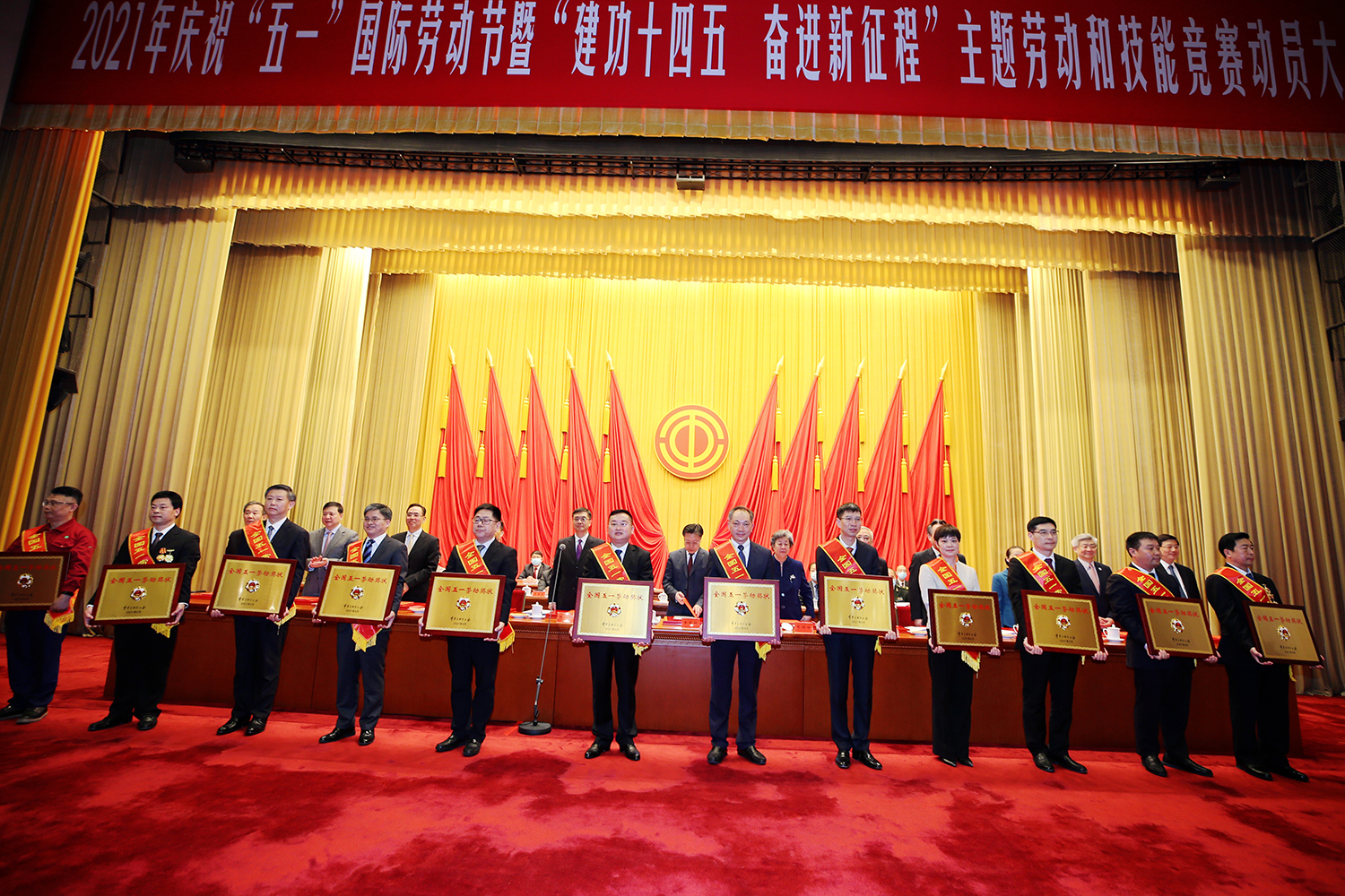 1619660944487736.jpg 1619660944487736.jpg